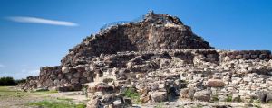 b_300_0_16777215_00_images_Barumini-nuraghe.jpg
